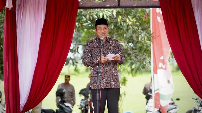 Menkop Resmikan Pembangunan Koperasi Kelurahan Merah Putih Sokoduwet