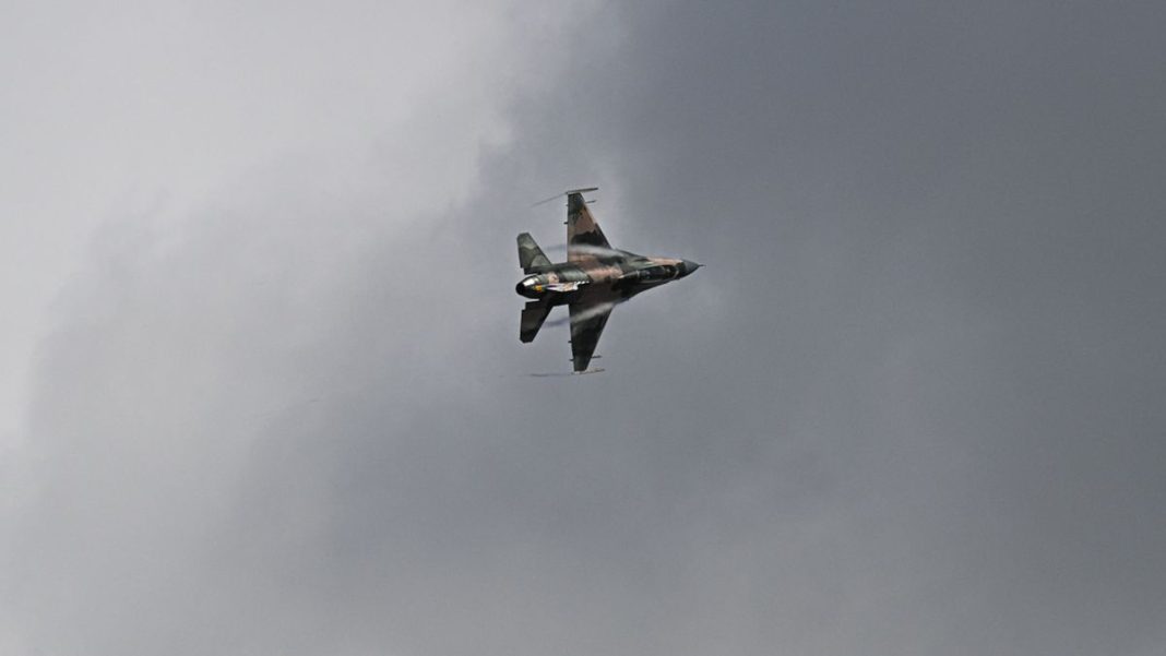 Makin Panas, 5 Jet Tempur AS ‘Gentayangan’ Dekat Venezuela