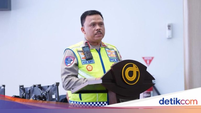 Truk Sumbu 3 Masih Melintas di Tol Saat Nataru, Kakorlantas Koordinasi ke Menhub