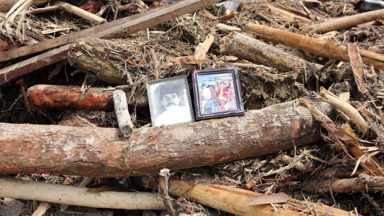 Korban Tewas Banjir Longsor Sumatra Tembus Seribu Jiwa