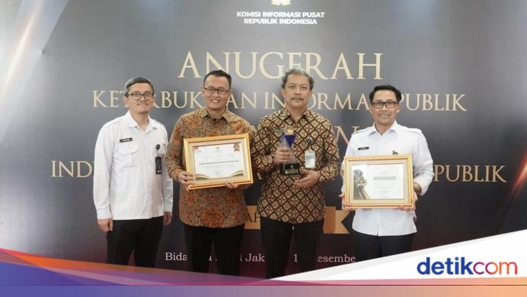 Kementerian Imipas Sabet 2 Penghargaan Anugerah Keterbukaan Informasi Publik 2025
