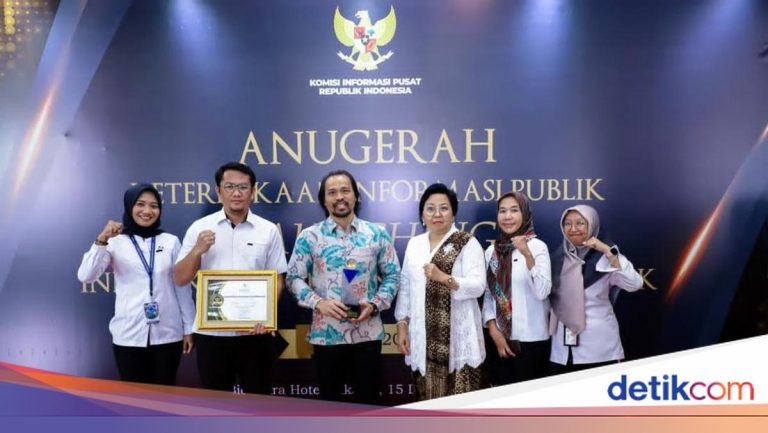 KKP Pertahankan Titel Informatif Ke-7 Kalinya pada Anugerah KIP 2025