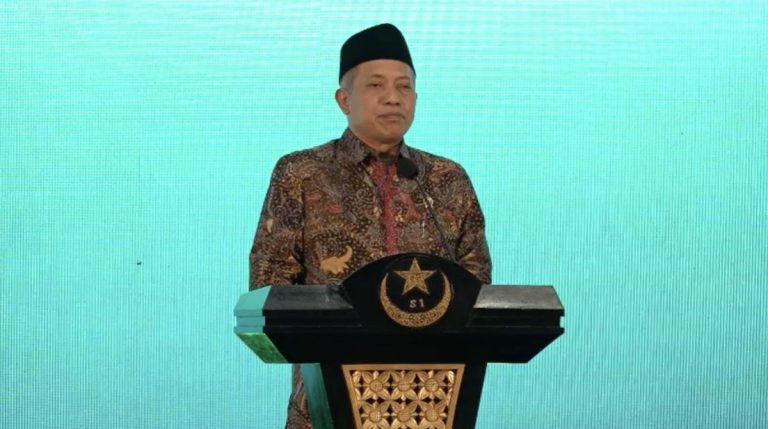 Kemenkop Salurkan Bantuan Tunai Rp1,6 M untuk Korban Banjir Sumatra