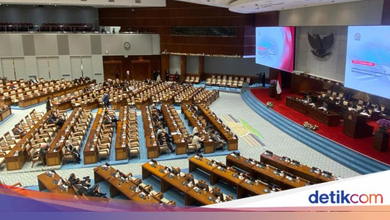 DPR Tetapkan 64 RUU Prolegnas Prioritas 2026, Tambah soal Penyadapan-Sanitasi