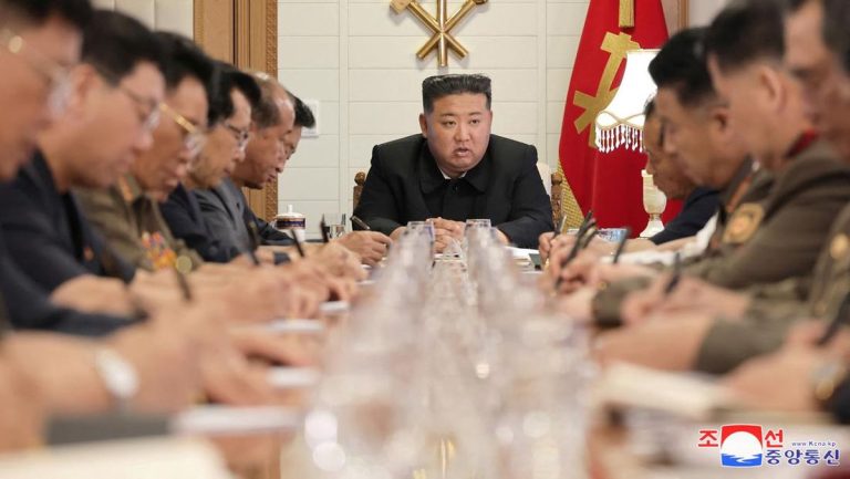 Kim Jong Un Damprat Pejabat Malas: Tidak Bertanggung Jawab!