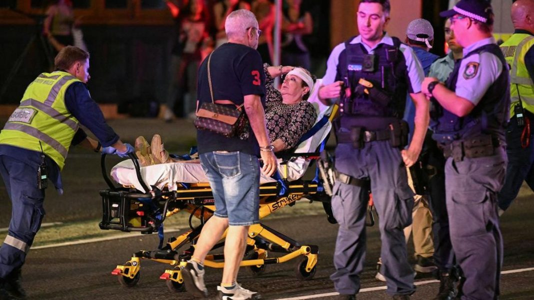 Pria yang Rebut Senjata Penembak Sydney Dipuji Sebagai Pahlawan