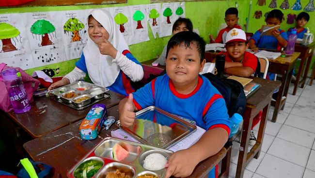 Purbaya Tegaskan Anggaran Bencana Cukup, Tak Perlu Geser Dana MBG