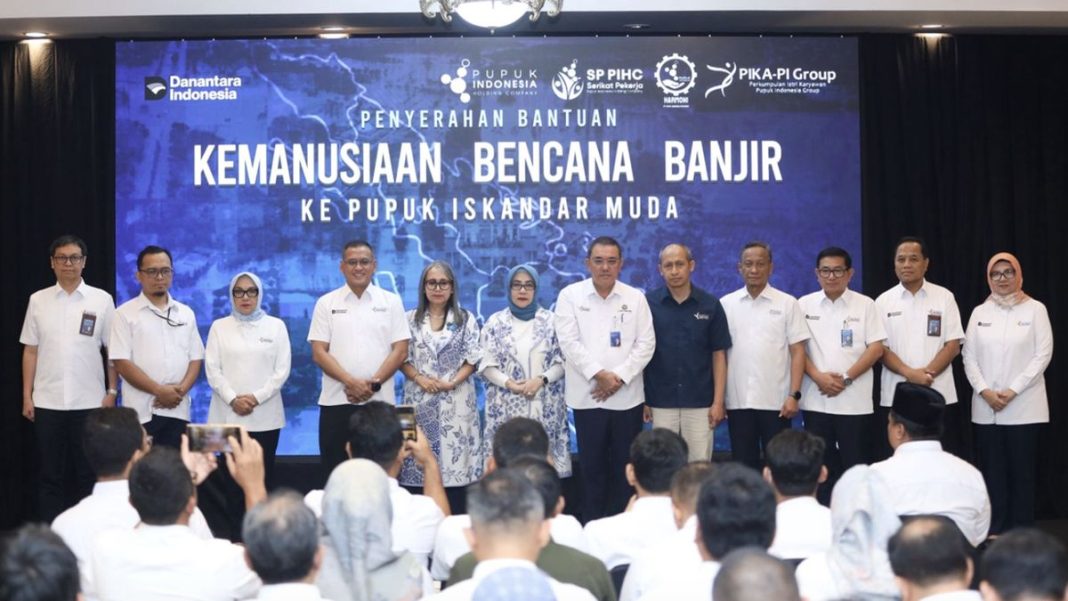 Pupuk Indonesia Grup Kirim Bantuan untuk Korban Banjir Sumatera