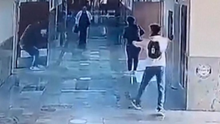 Horor Detik-detik Penembak Masuk ke Sekolah Turki dan Lukai 16 Orang