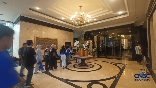Besok Eksekusi Pengosongan, Hotel Sultan Ternyata Masih Terima Tamu – Publik Pos Update