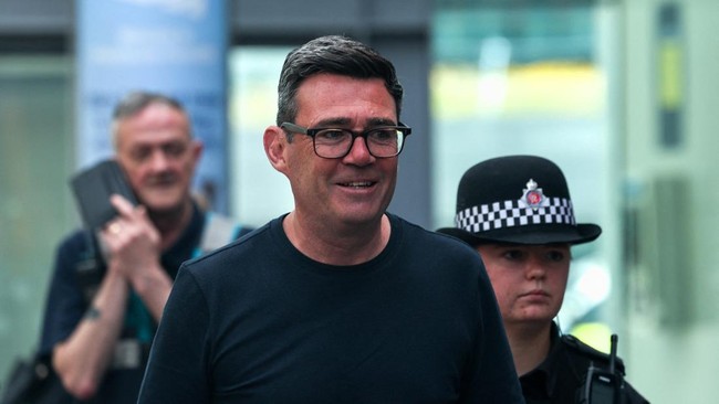 Siapa Andy Burnham, Disebut Gantikan Keir Starmer sebagai PM Inggris? – Publik Pos Update