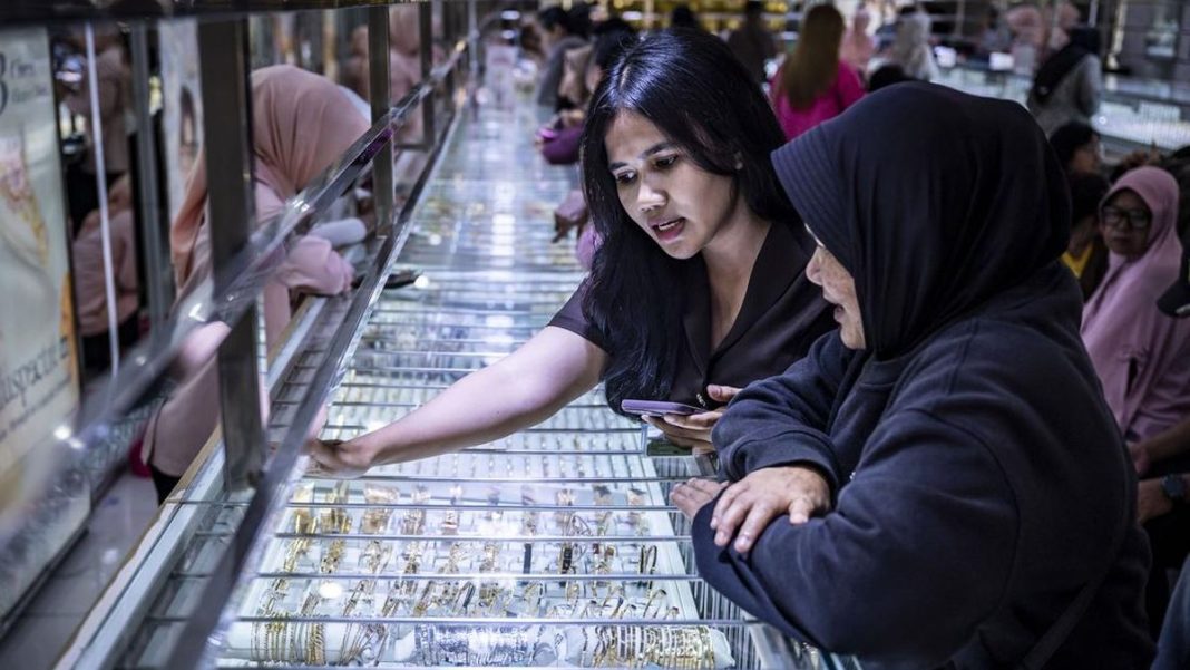 Harga Emas Antam Rontok Rp18 Ribu Jadi Rp2,655 Juta per Gram