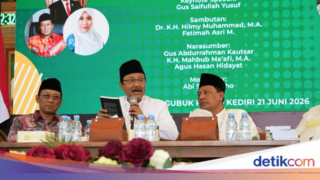 Gus Ipul Luncurkan Buku Fikih Penguatan Disabilitas Mental Psikososial