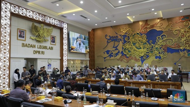 DPR Sepakat Bahas RUU Pusat Finansial Internasional, Kelar 3 Bulan! – Publik Pos Update