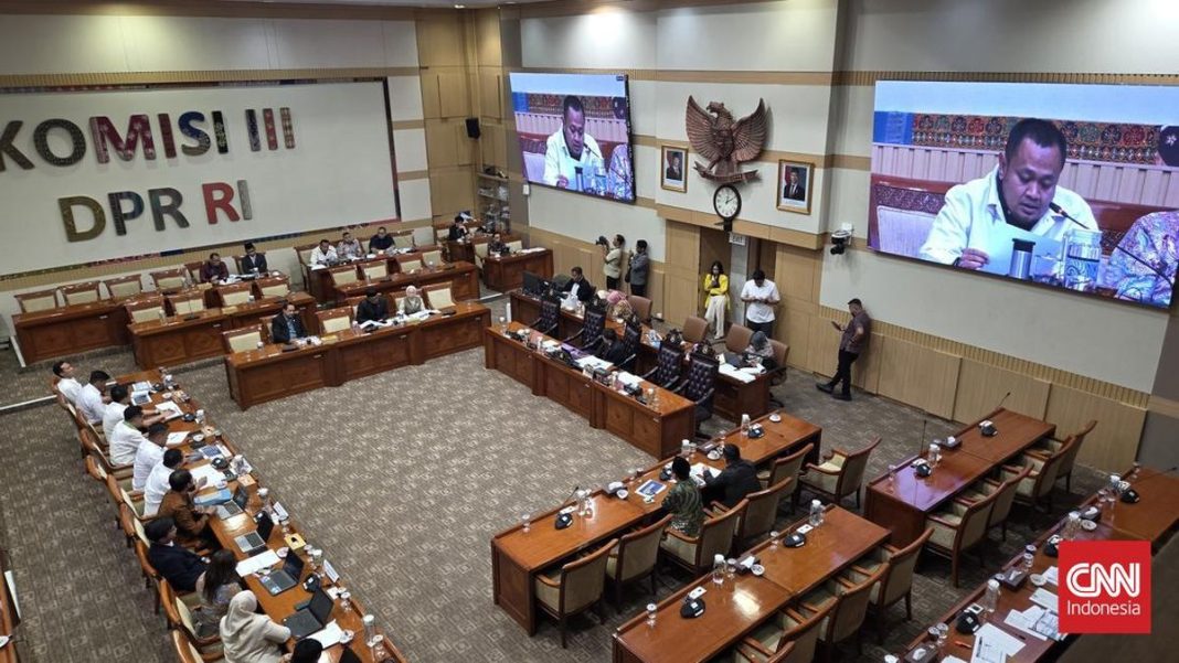 Komisi III DPR Gelar Audiensi Bareng Korban Hanania Travel