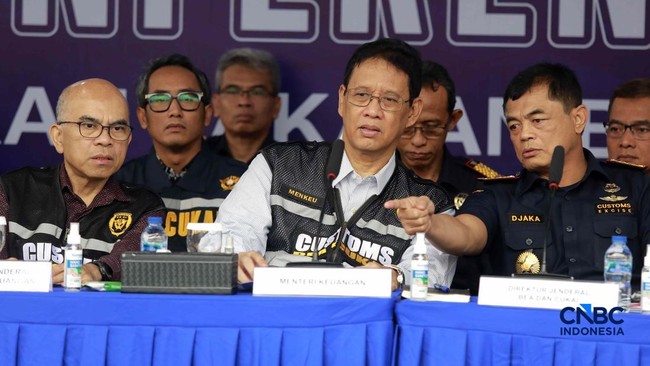 Purbaya Bersikeras Layer Cukai Baru Buat Rokok Ilegal Harus Ada – Publik Pos Update