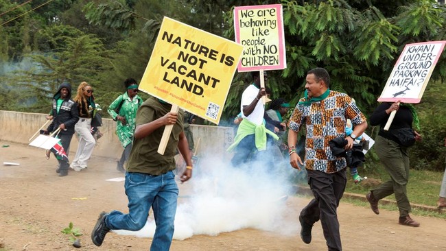 Alam Bukan Lahan Kosong! Potret Warga Demo Hutan Mau Jadi Lahan Parkir – Publik Pos Update
