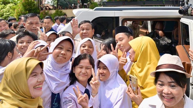 Sekolah Gratis Sampai SMP Mulai Disiapkan di APBN 2027 – Publik Pos Update