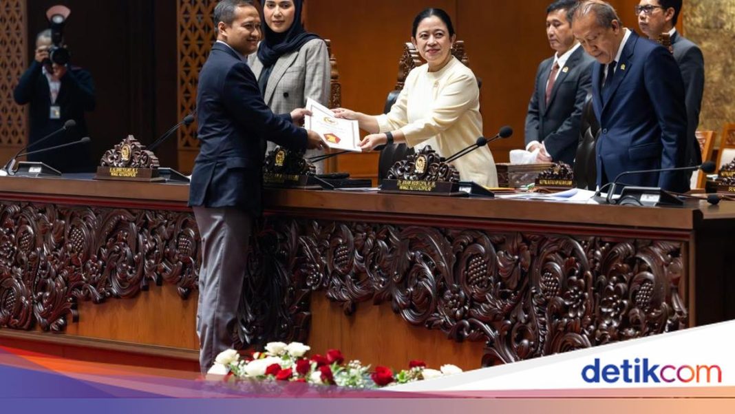 Puan Pimpin Paripurna DPR, Bahas LHP LKPP 2025-Naturalisasi 2 Pesepakbola