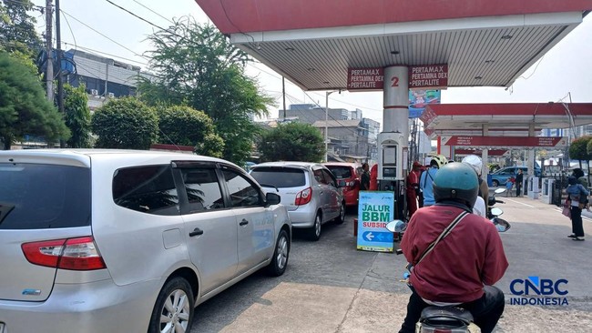 Pengamat Sebut Kenaikan Harga BBM Non-Subsidi Wajar, Ini Alasannya! – Publik Pos Update