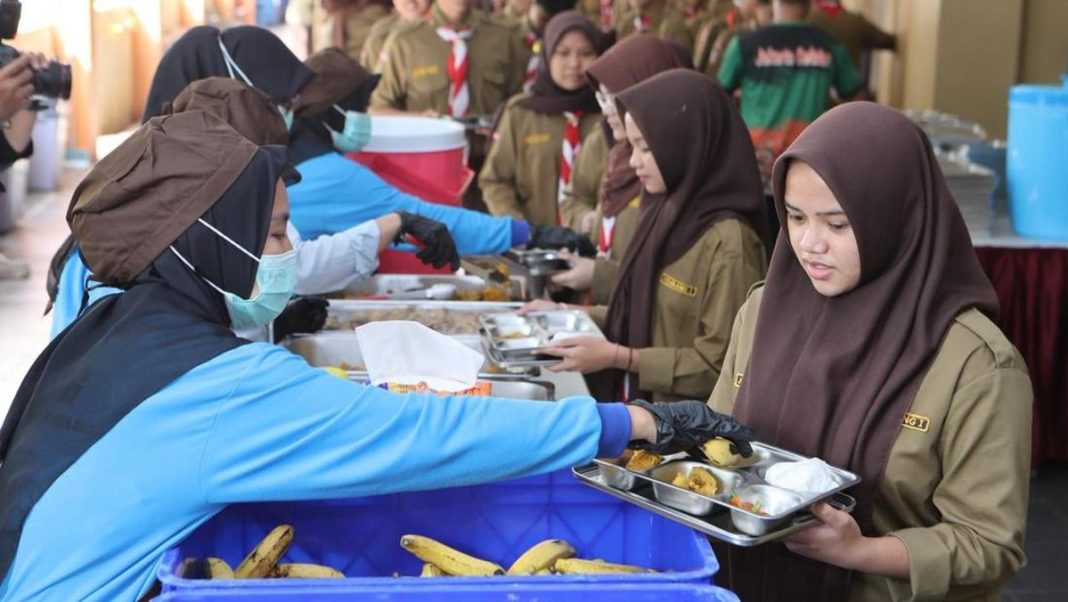 Kantin Sekolah Bakal Dilibatkan dalam Program MBG