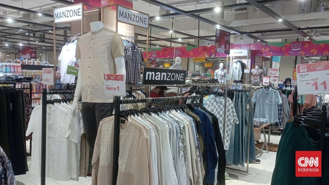 Kemeja Formal-Kasual Promo Mulai Rp100 Ribu di Transmart Full Day Sale
