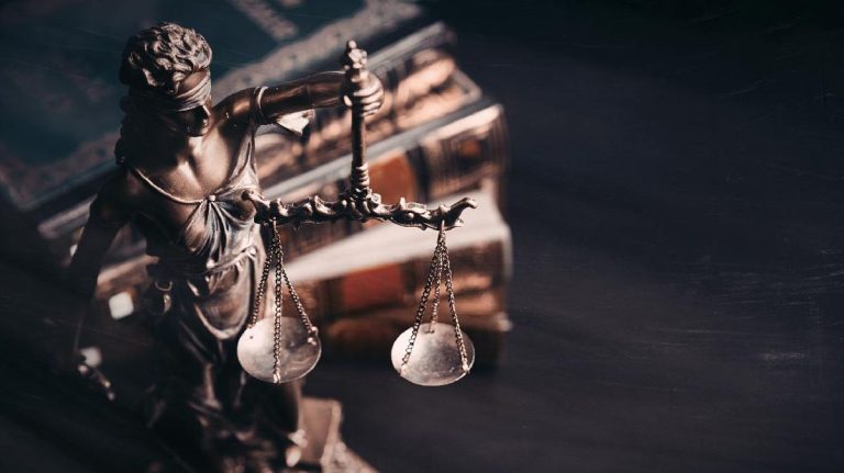 Diduga Aniaya Staf, Ketua DPRD Bone Dilaporkan ke Polisi