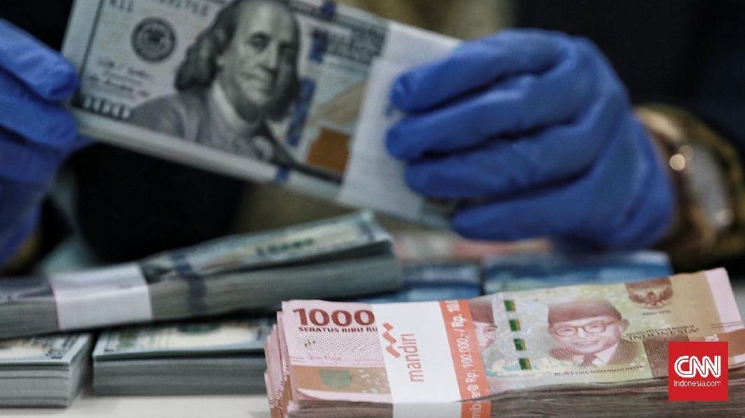 Rupiah Tersungkur ke Level Rp18.066 per Dolar AS Pagi Ini