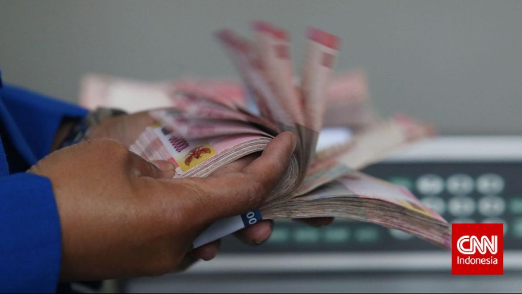 Rupiah Terancam Jebol Rp18 Ribu, Pengamat Wanti-wanti Jadi Level Baru