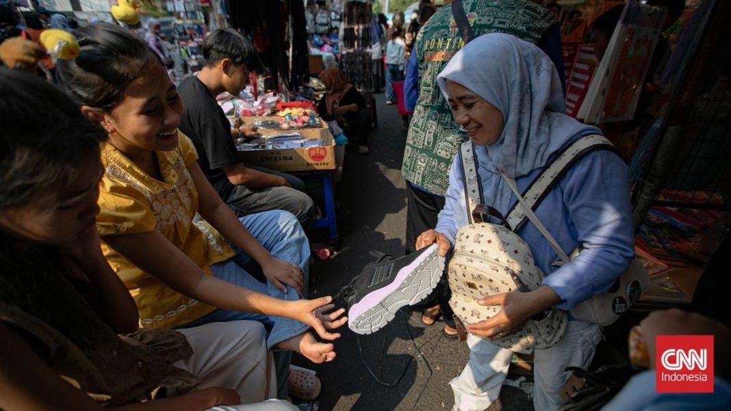 Berburu Perlengkapan Sekolah Jelang Tahun Ajaran Baru
