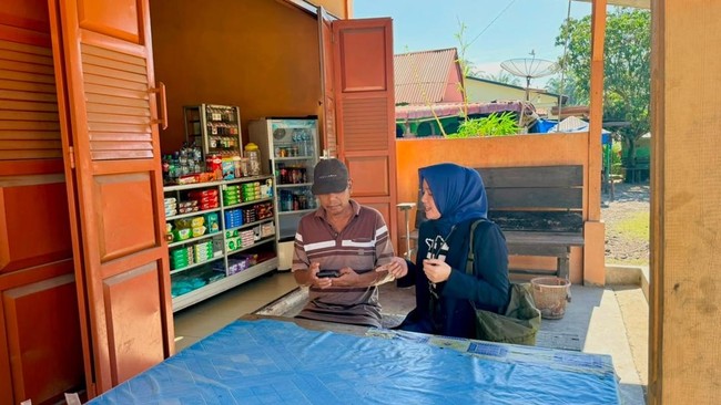 Dari Jalan Berlumpur hingga Pelosok, Mantri BRI Dorong Ekonomi Rakyat