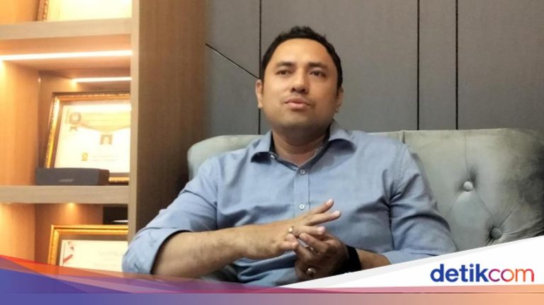Wakil Ketua DPRD Surabaya Dorong Semua OPD Buka Hotline Aduan Warga