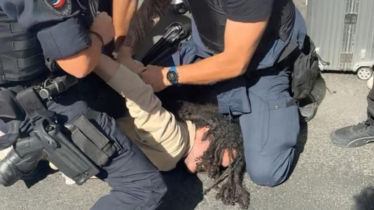 Horor Penikaman Massal di Paris, 3 Wanita Terluka