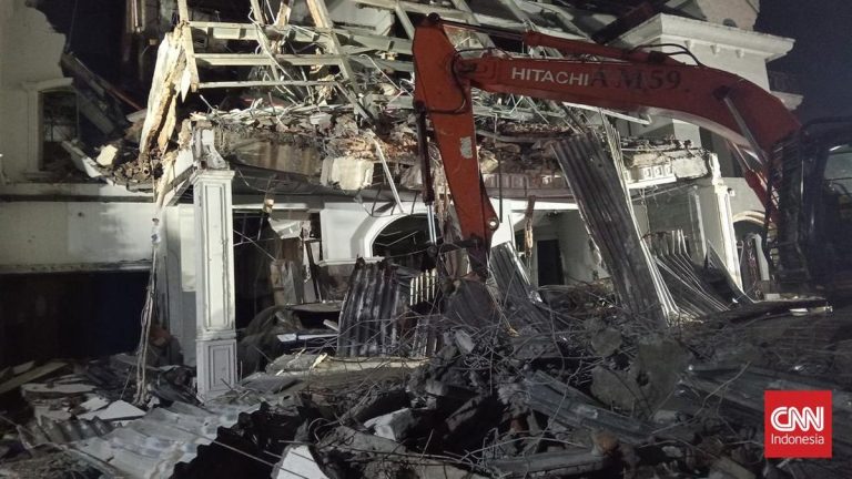 Saksi Ungkap Detik-detik Ledakan di Rumah Mewah Grand Polonia Medan