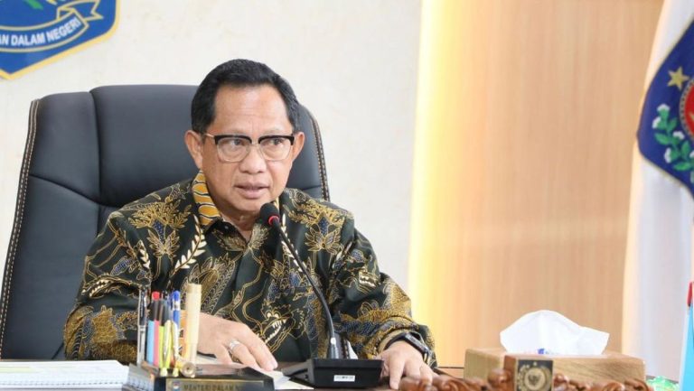 Cegah Pemda Tunggak Gaji PNS, Mendagri Buka Opsi Top-Up Anggaran