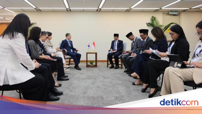 Sugiono Bertemu Menlu Korsel di Manila, Bahas Investasi hingga Situasi Iran