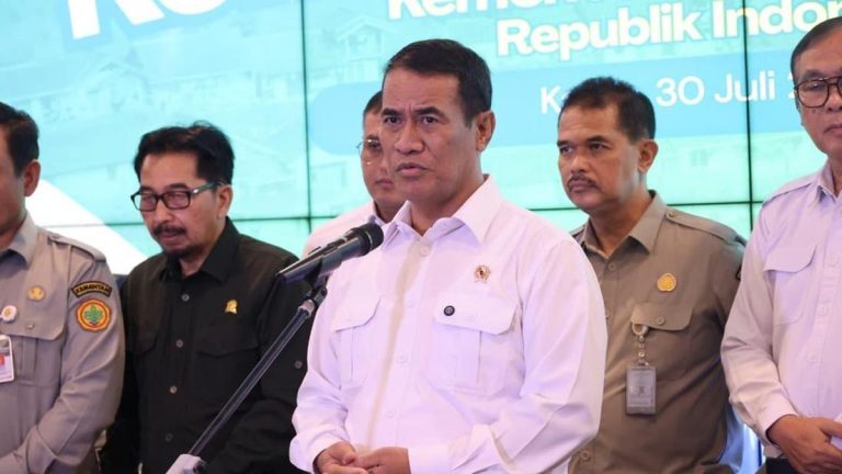Mentan Bongkar Dugaan Mafia Beras Nikmati Subsidi Pemerintah