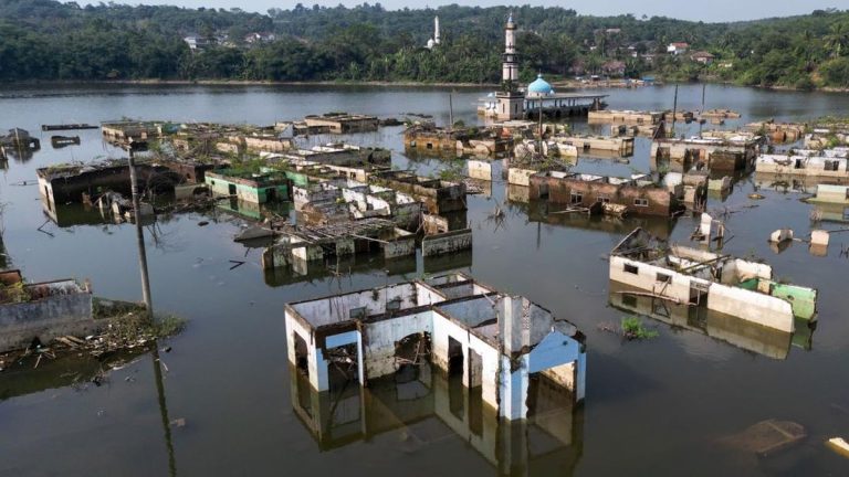 Fakta-fakta Kampung Tenggelam di Lebak Muncul Lagi Imbas Kemarau