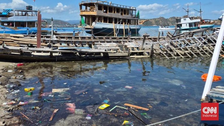 Pesisir Labuan Bajo NTT Darurat Sampah, Kerusakan Pantai Makin Parah