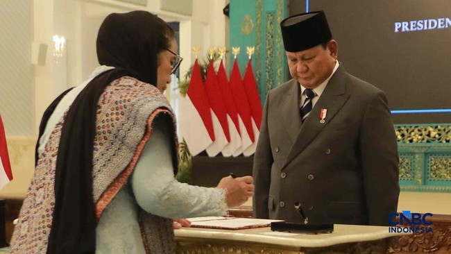 Prabowo Minta Eks Bos BGN Nanik Deyang Jadi Dewan Pengawas – Publik Pos Update