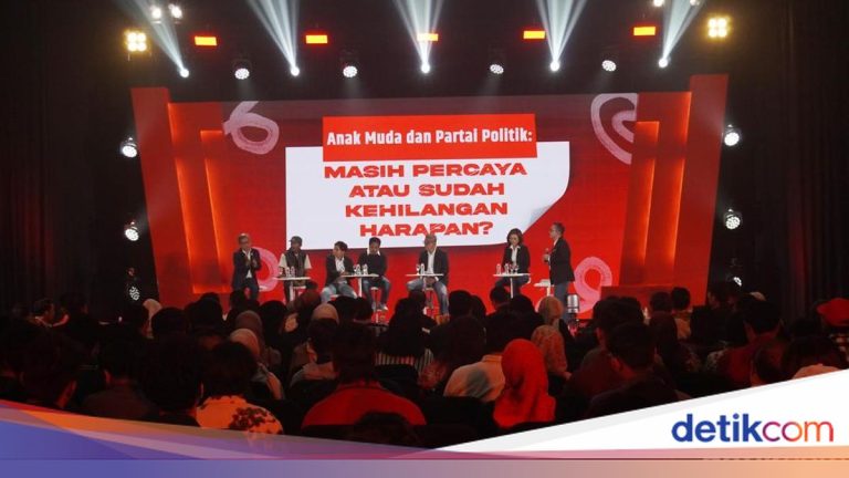 Dihadiri Ratusan Mahasiswa, RedTalks Jadi Komitmen PDIP Beri Ruang Aspirasi