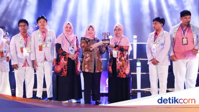 SMAN 8 Kota Ternate Raih Juara 1 LCC Empat Pilar MPR Maluku Utara