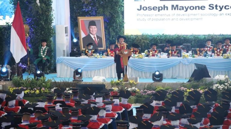 Mendagri Tito Hadiri Wisuda 1.404 Mahasiswa IPDN