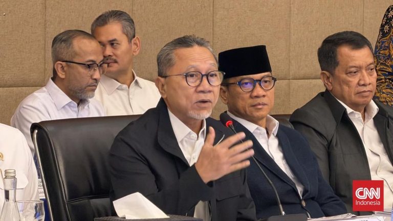 Zulhas Kejar Kopdes Salurkan Bansos Mulai September 2026
