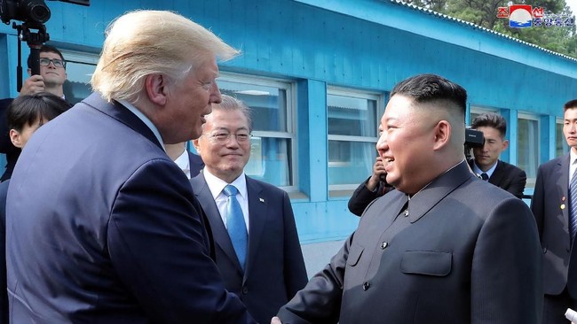 Trump ‘Selingkuhi’ Korsel Demi Kim Jong Un, Beri Pesan Menohok Ini