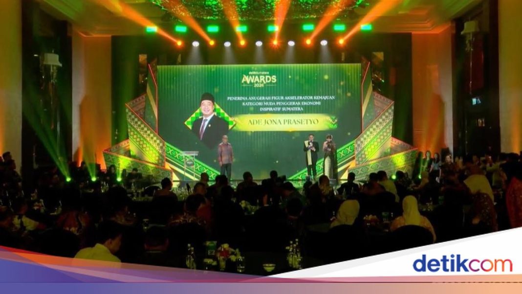 Ketum HIPMI Ade Jona Raih Penghargaan Muda Penggerak Ekonomi