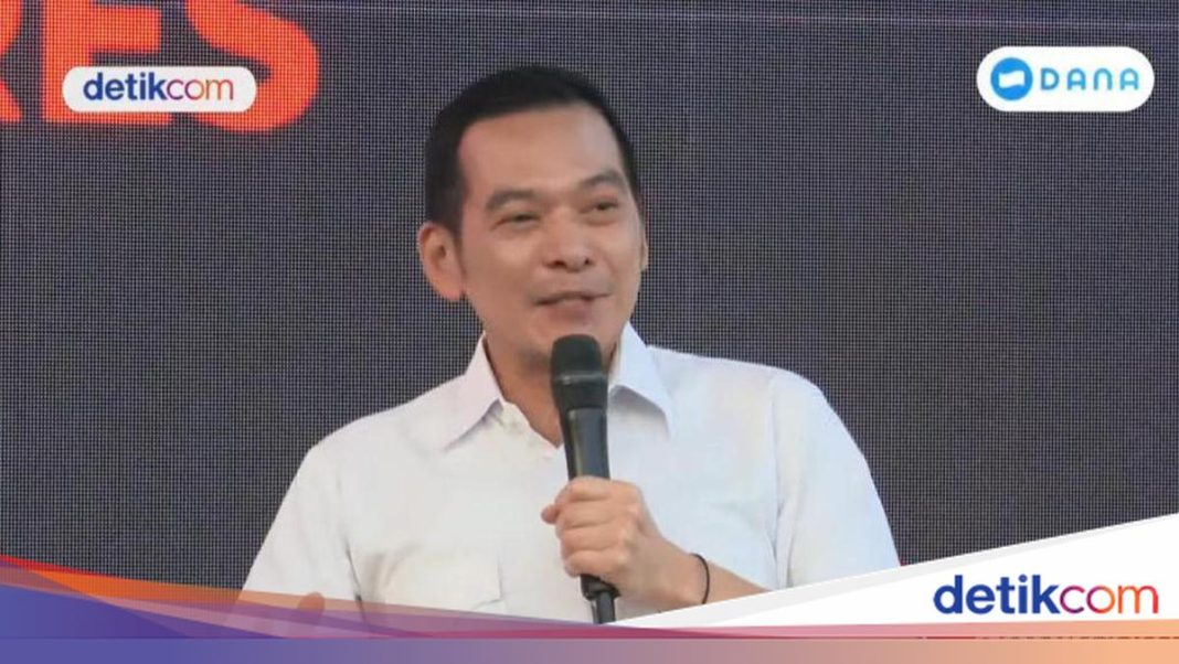 Daniel Johan Raih detiktimur Awards 2026 ‘Legislator Benteng Nelayan dan Petani’