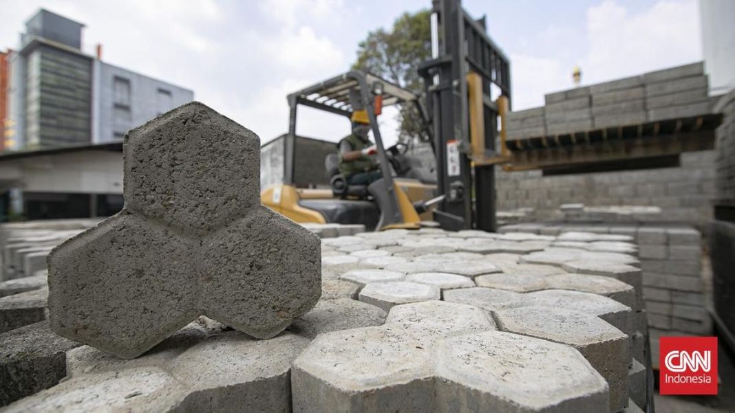Menyulap Sampah Jadi Paving Block