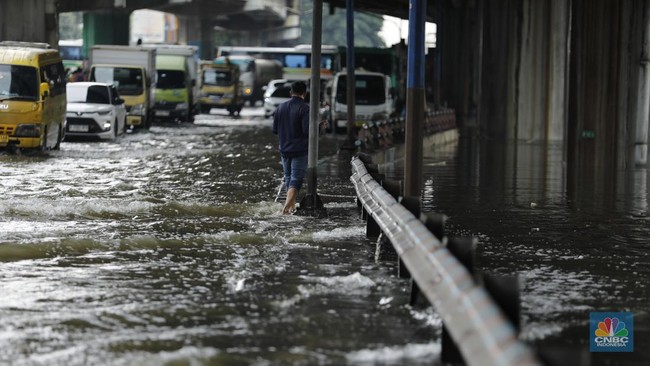 Awas Hujan Lebat-Banjir Landa Wilayah RI, Begini Warning Terbaru BMKG