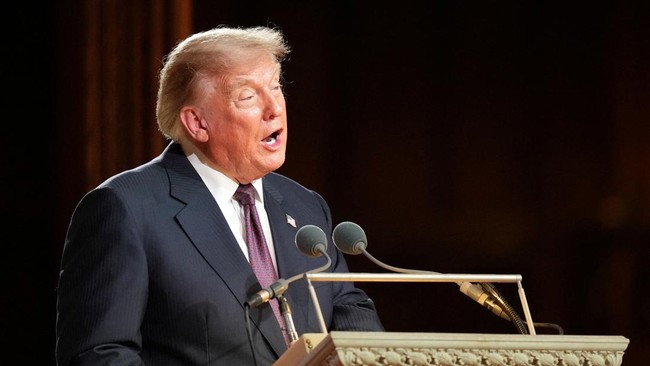 Ratusan Rekening Trump Ditutup, Dugaan Skandal Pencucian Uang Mencuat – Publik Pos Update